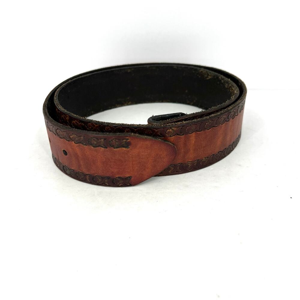 Handcrafted leather tooled men’s belt. No buckle - Picture 2 of 4